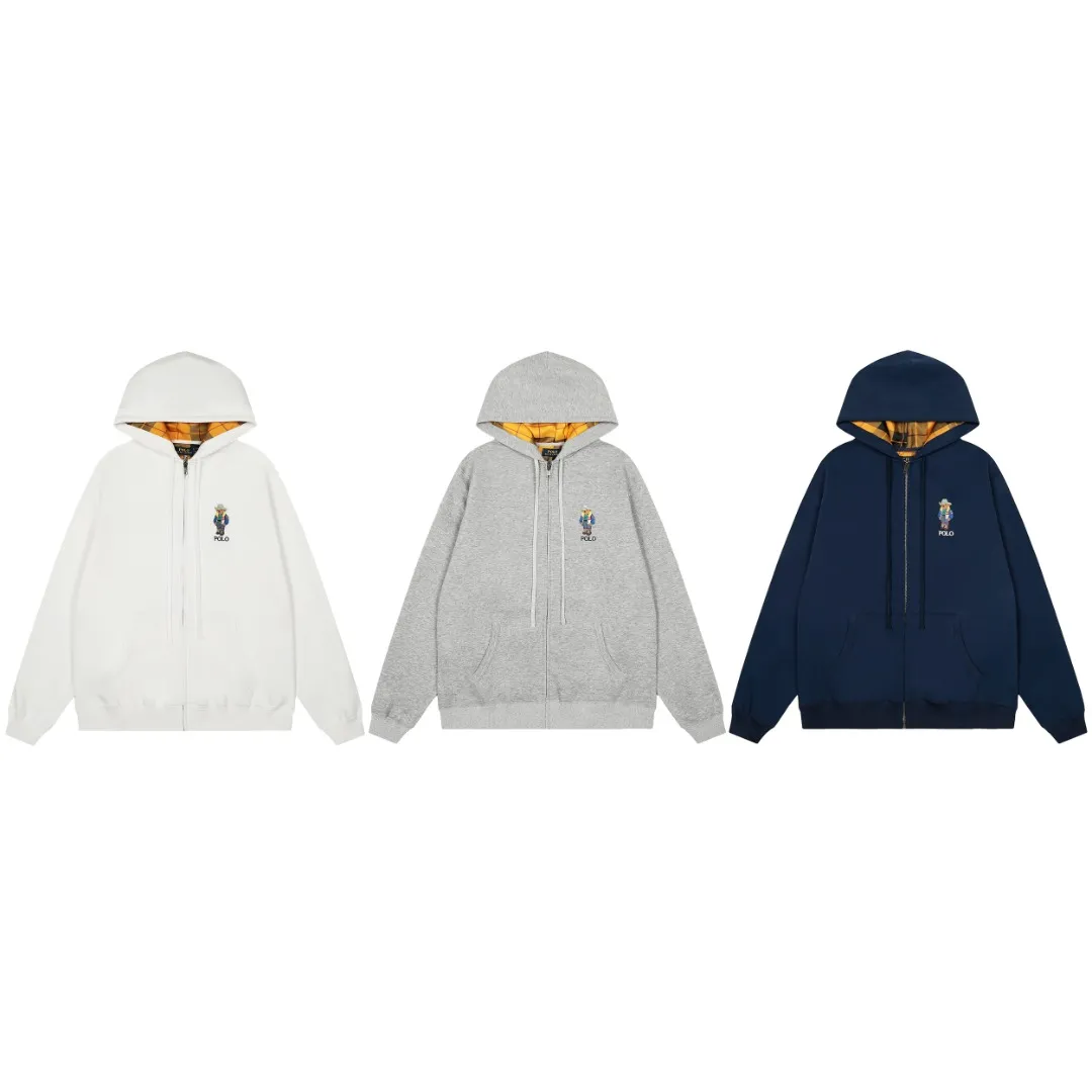 P290 Top Quality" Style Number: 8102# [Ralph Lauren Bear Full Zipper Hooded Autumn and Winter Jacket for Men and Women] ✅Ralph Lauren Simple Color Embroidered Bear Basic Classic Zipper Hooded Jacket ✅370g double-sided cotton heavy fabric Fabric texture version YYDS~ ✅Customized zipper Pure cotton hood rope Full body four-needle six-thread top-stitch design Quality restoration ✅Contrast color yarn-dyed plaid inside Add a little more color without losing the simple and basic style ✅The upper body is simple and easy to match, a must-have for ootd, a versatile style, recommended for couples to wear when traveling~ Size: S-XL Color: White Gray Navy